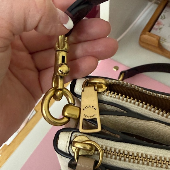 Coach Chalk and Mahogany Pebbled Leather Shoulder Bag - Picture 15 of 16